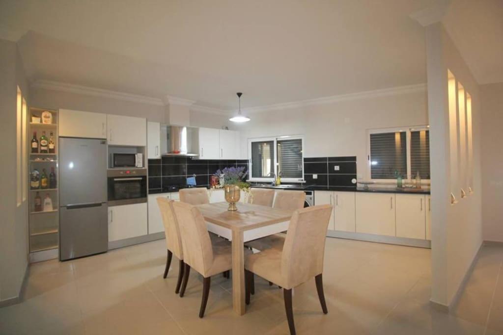 Luxuryvilla With Private Heated Pool And Spa 7P Quarteira Exterior foto